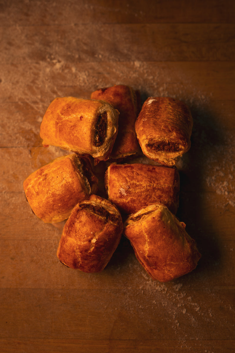 🥐 Beef & Chicken Rolls